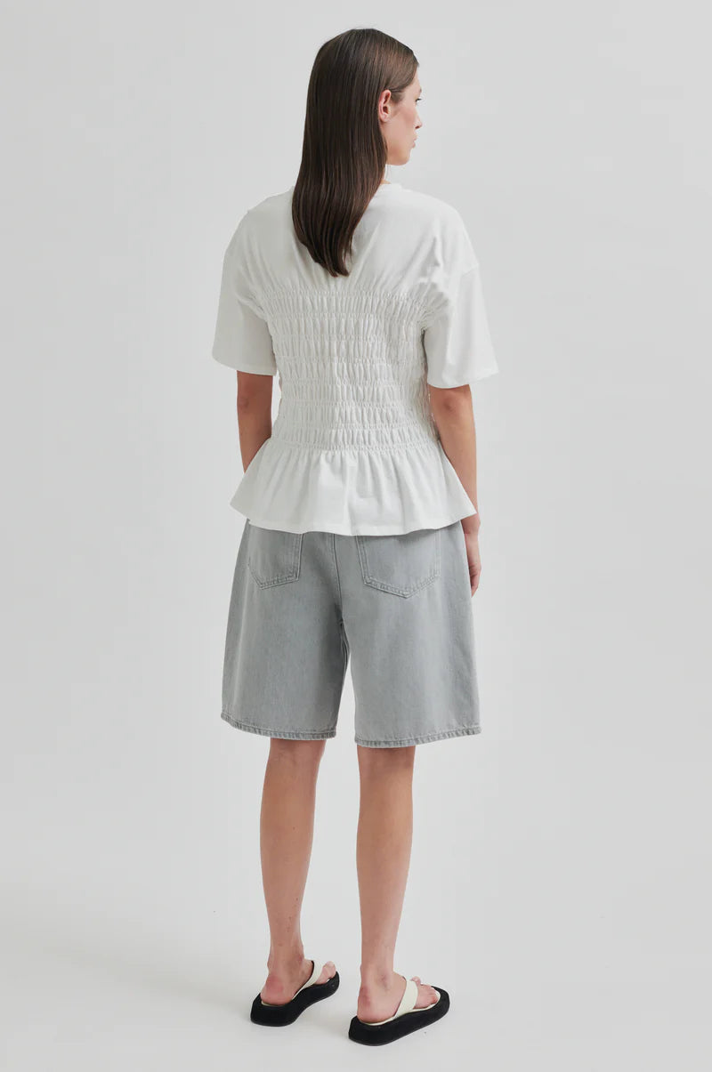 Magali Tee