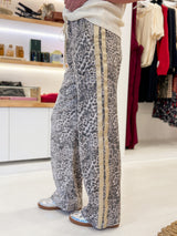The Waylen Pant - Faded Leopard