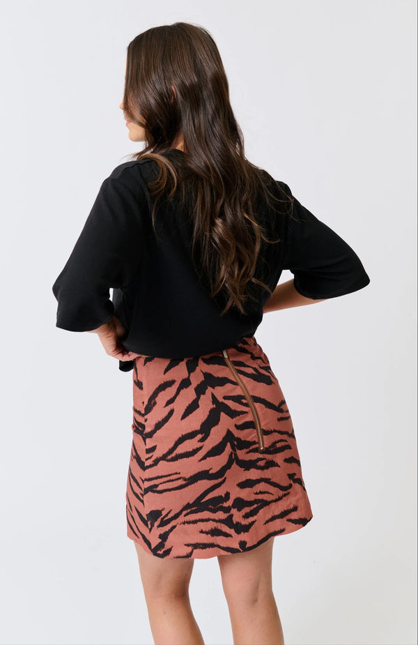 SOLANA TEE - BLACK