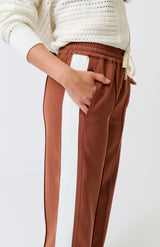 RAINA PANT – RUST