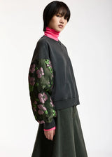 Kueer Sweater