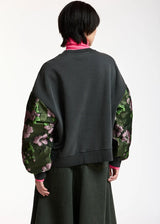 Kueer Sweater