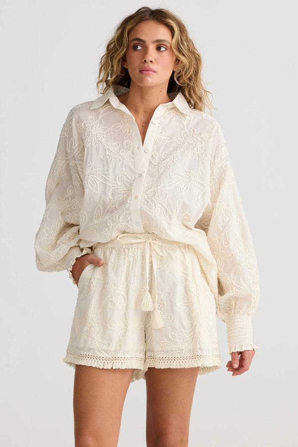 Chantilly Short - Natural Embroidery