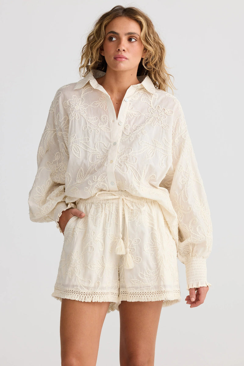 Chantilly Short - Natural Embroidery