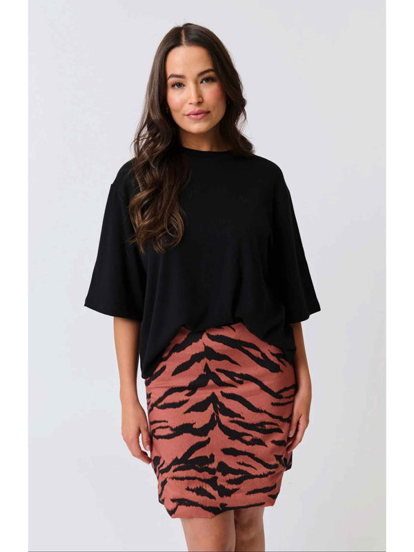 SOLANA TEE - BLACK